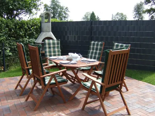 Terrasse mit Grillkamin
