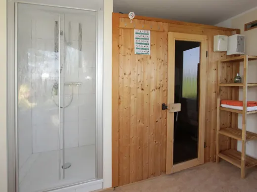 Sauna und Dusche